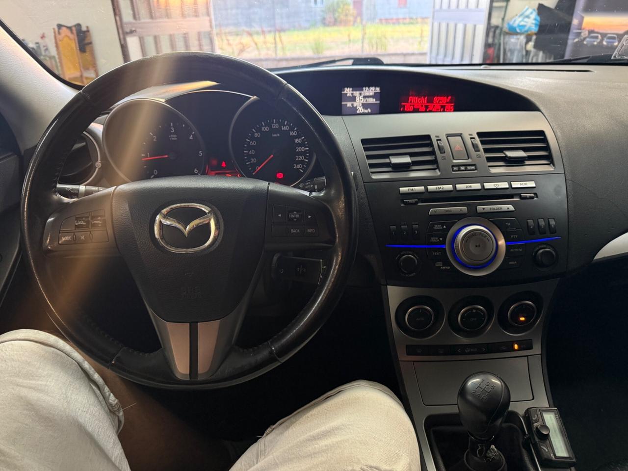 Mazda 3 1.6 MZ-CD 109 CV 5