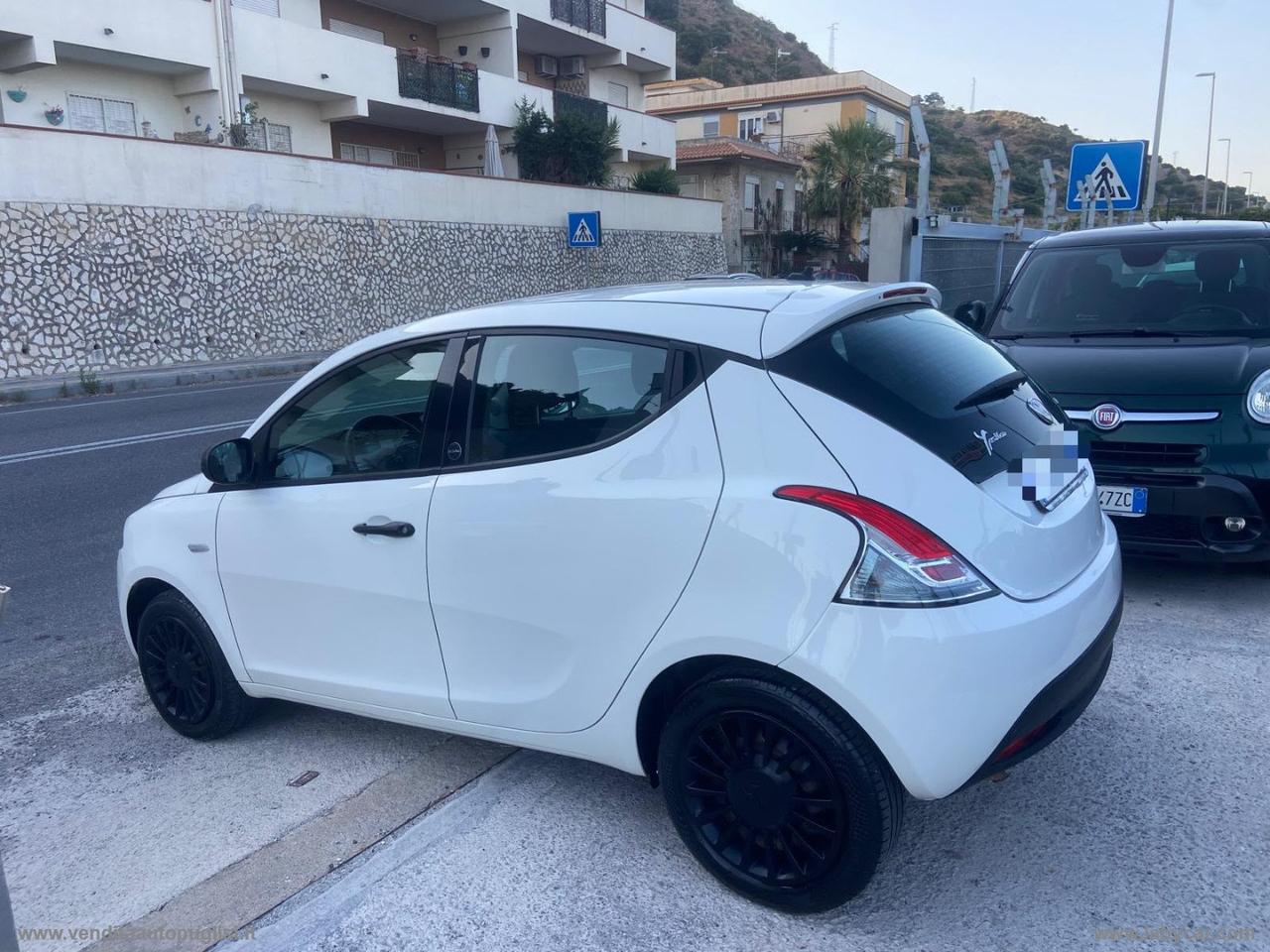 LANCIA Ypsilon 1.0 FireFly 5pS&S Hyb. Eco Silv.