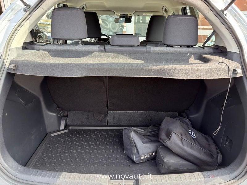 Toyota Yaris Hybrid Trend MY22
