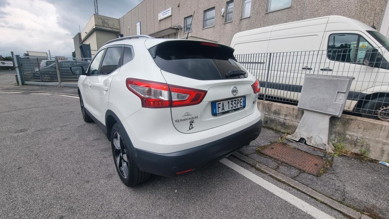 Nissan Qashqai 1.2 DIG-T 360 Tekna tetto panoramico