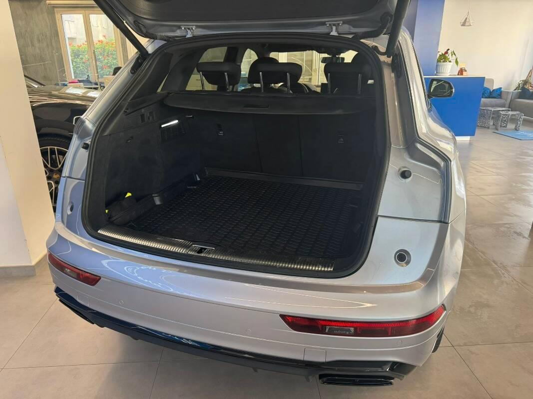 Audi Q5 40 2.0 tdi mhev 12V S line quattro s-tronic