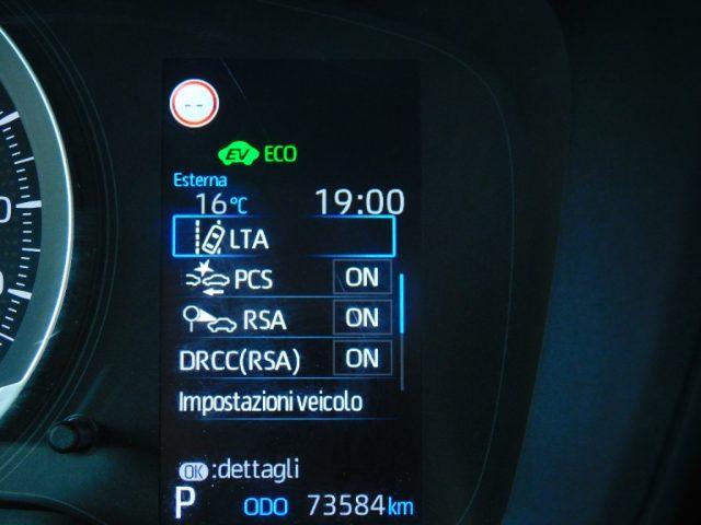 TOYOTA Corolla 1.8 Hybrid Business