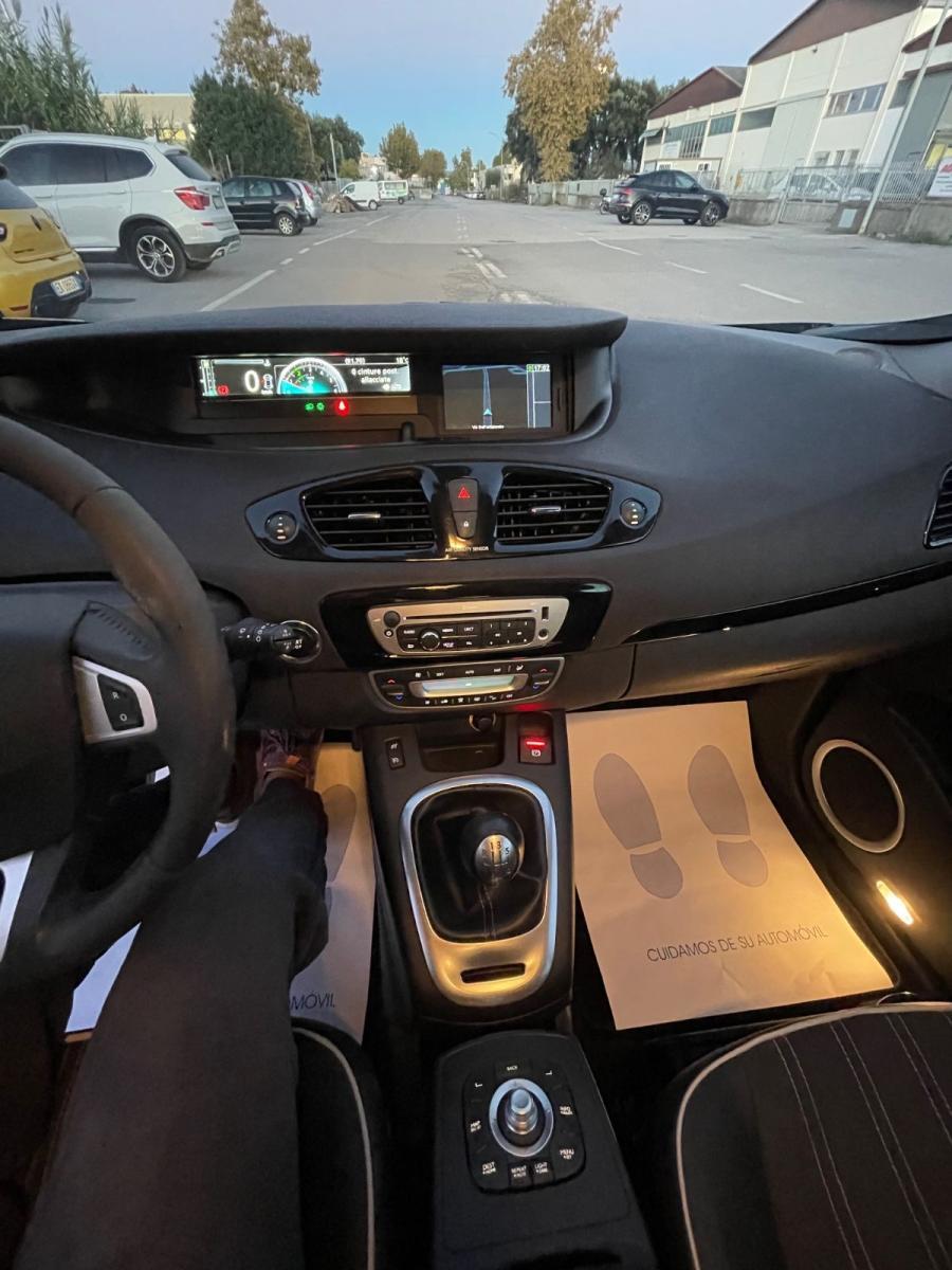 RENAULT - Scénic - XMod 1.5 dCi 110CV Start&Stop Bose