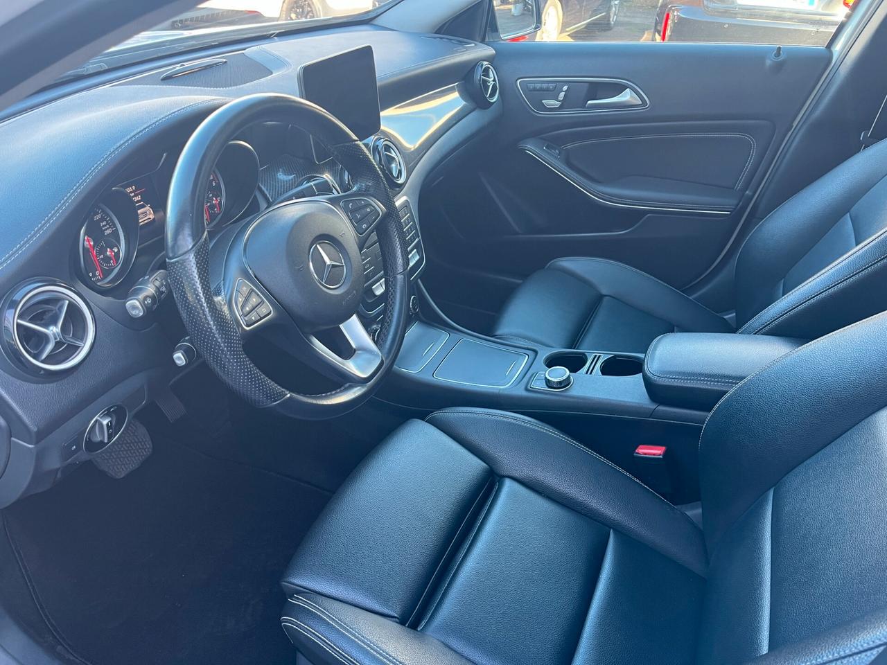 Mercedes-benz GLA 200 d Automatic Business