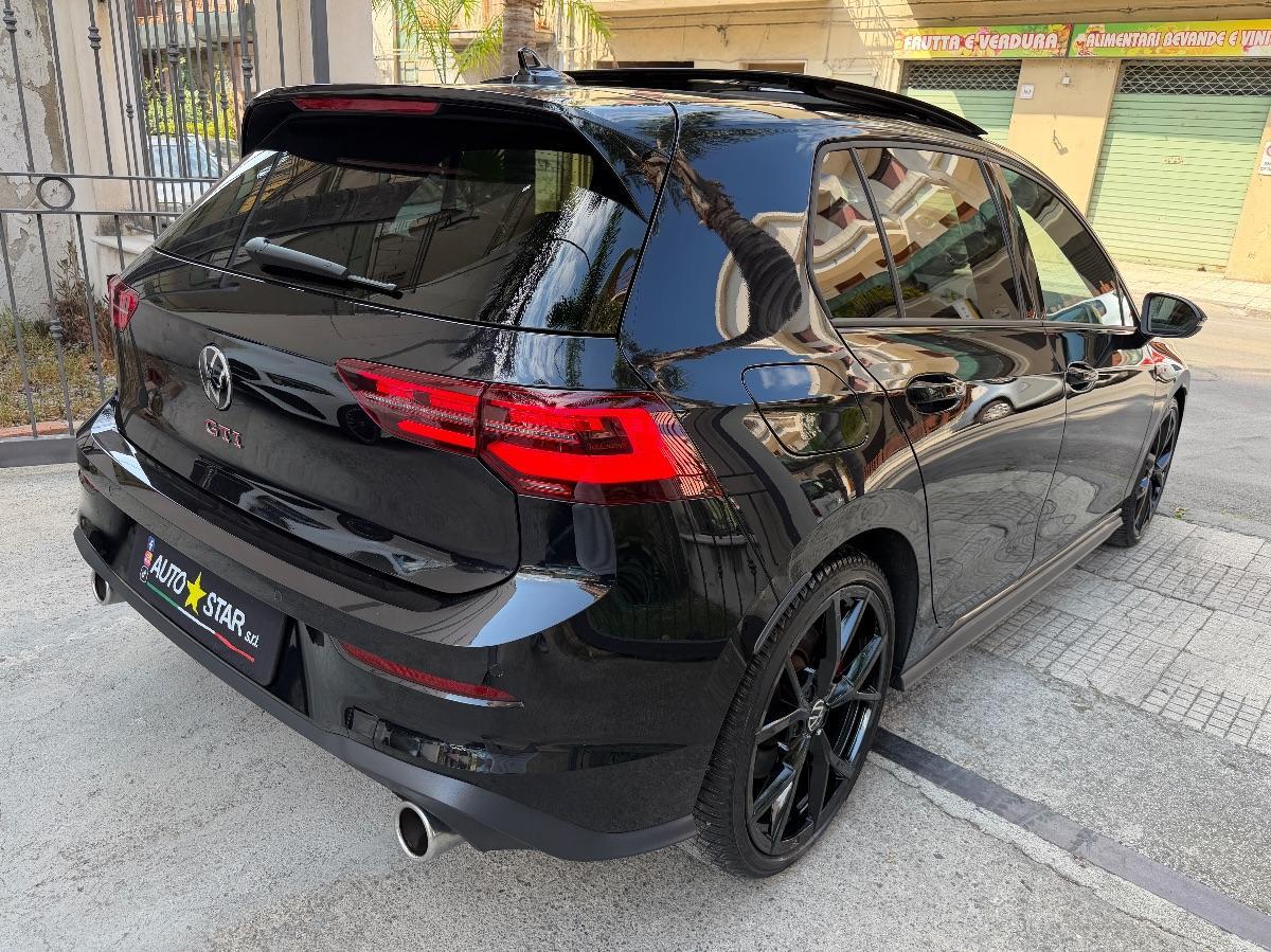 Volkswagen Golf 8 GTI 2.0 TSI 245 CV