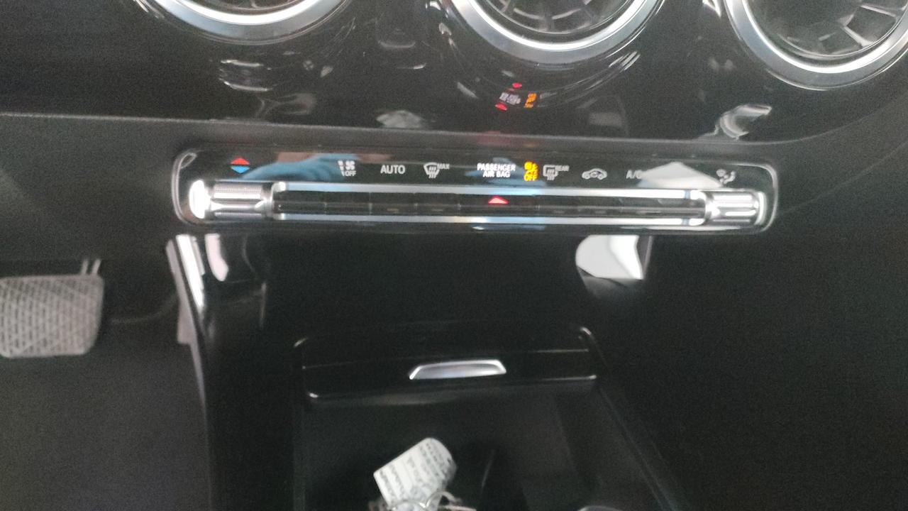 Mercedes-Benz A 180 d Sport auto