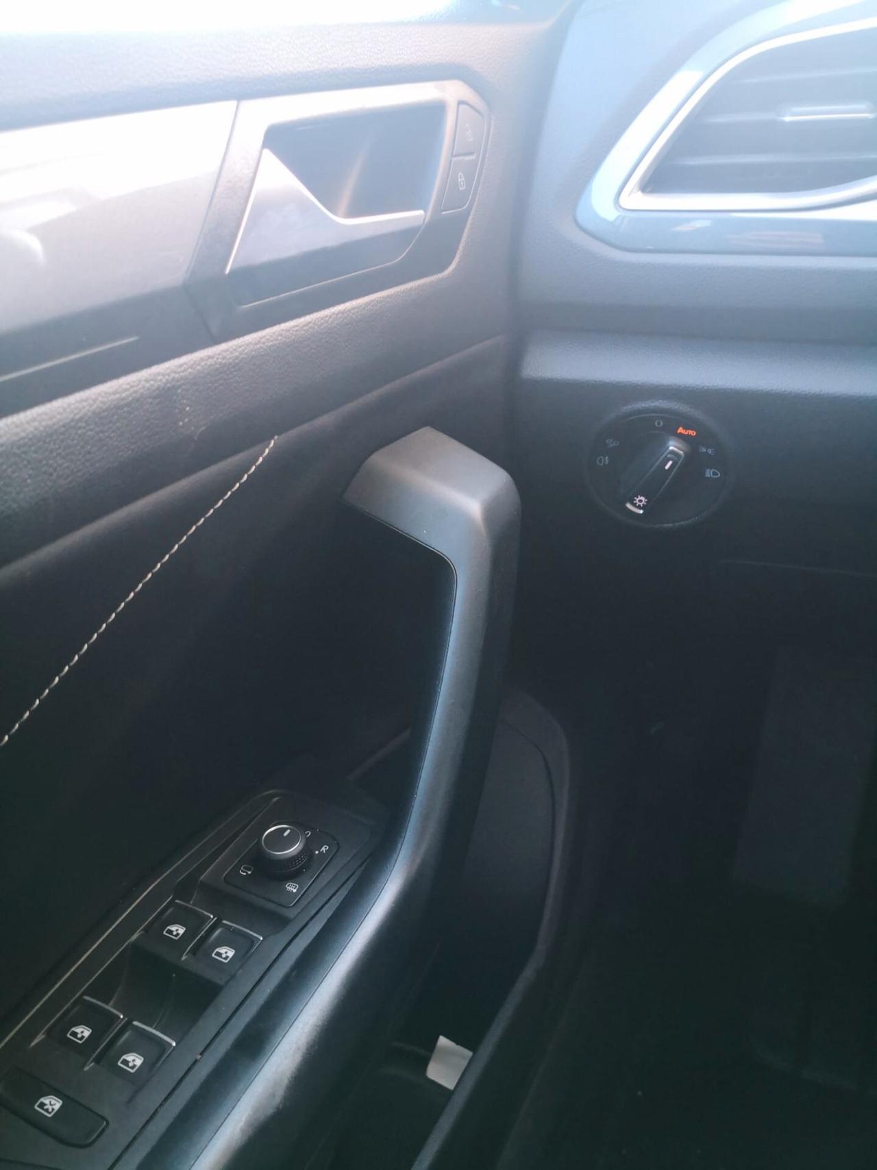 Volkswagen T-Roc 1.5 TSI 150CV DSG ***TELECAMERA***CAR PLAY***LED***