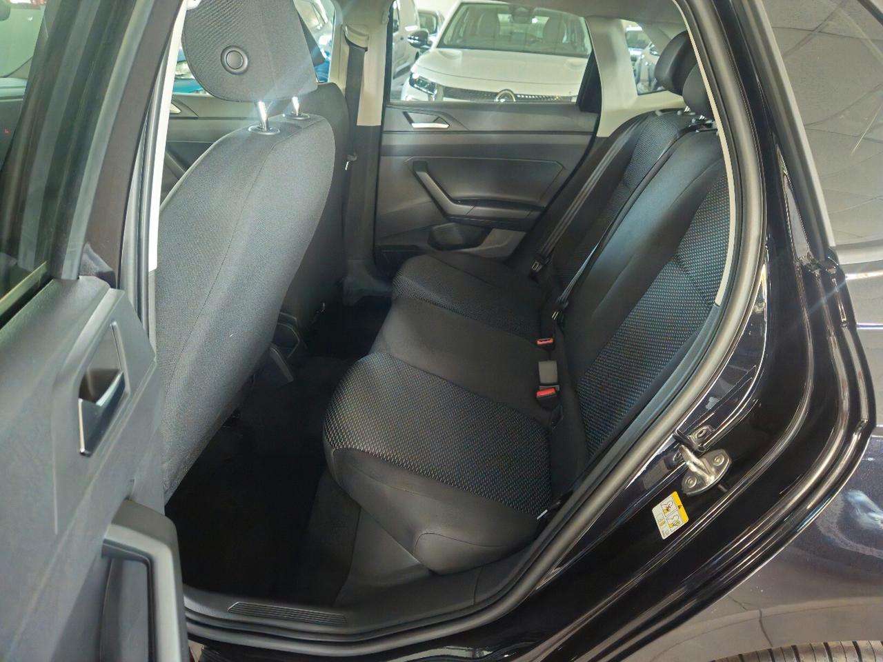 Volkswagen Polo Young 1.0 80CV