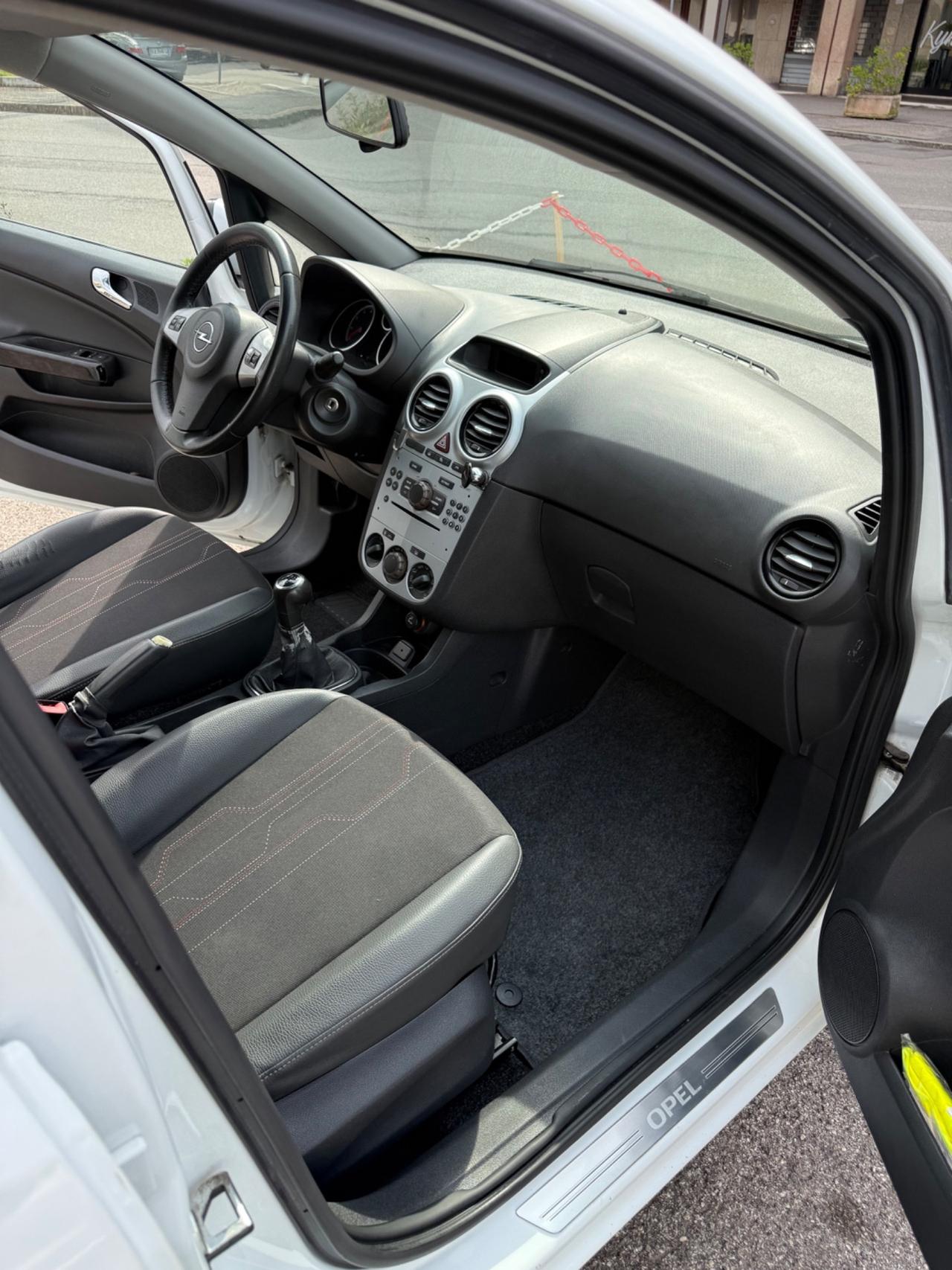 Opel Corsa 1.2 85CV 5 porte GPL-TECH Elective
