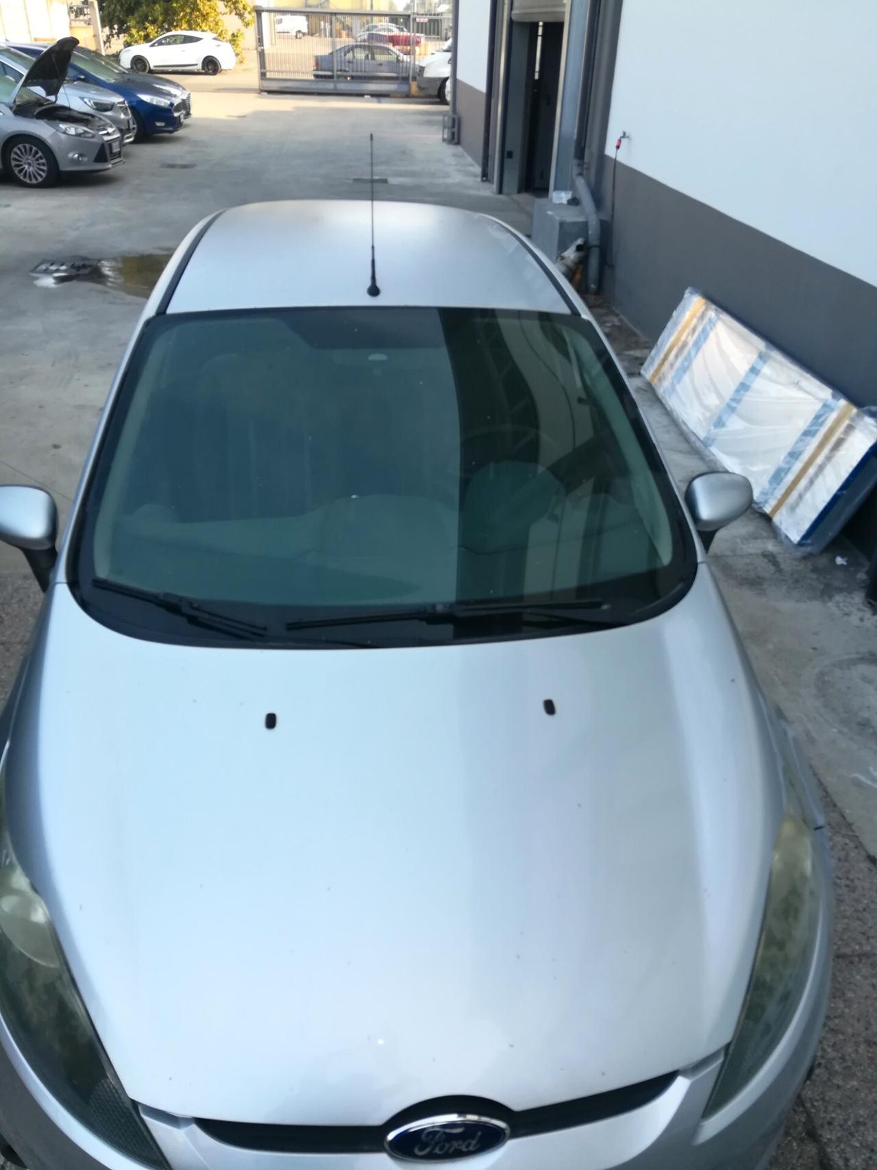 Ford Fiesta 1.4 GPL MOTORE ROTTO