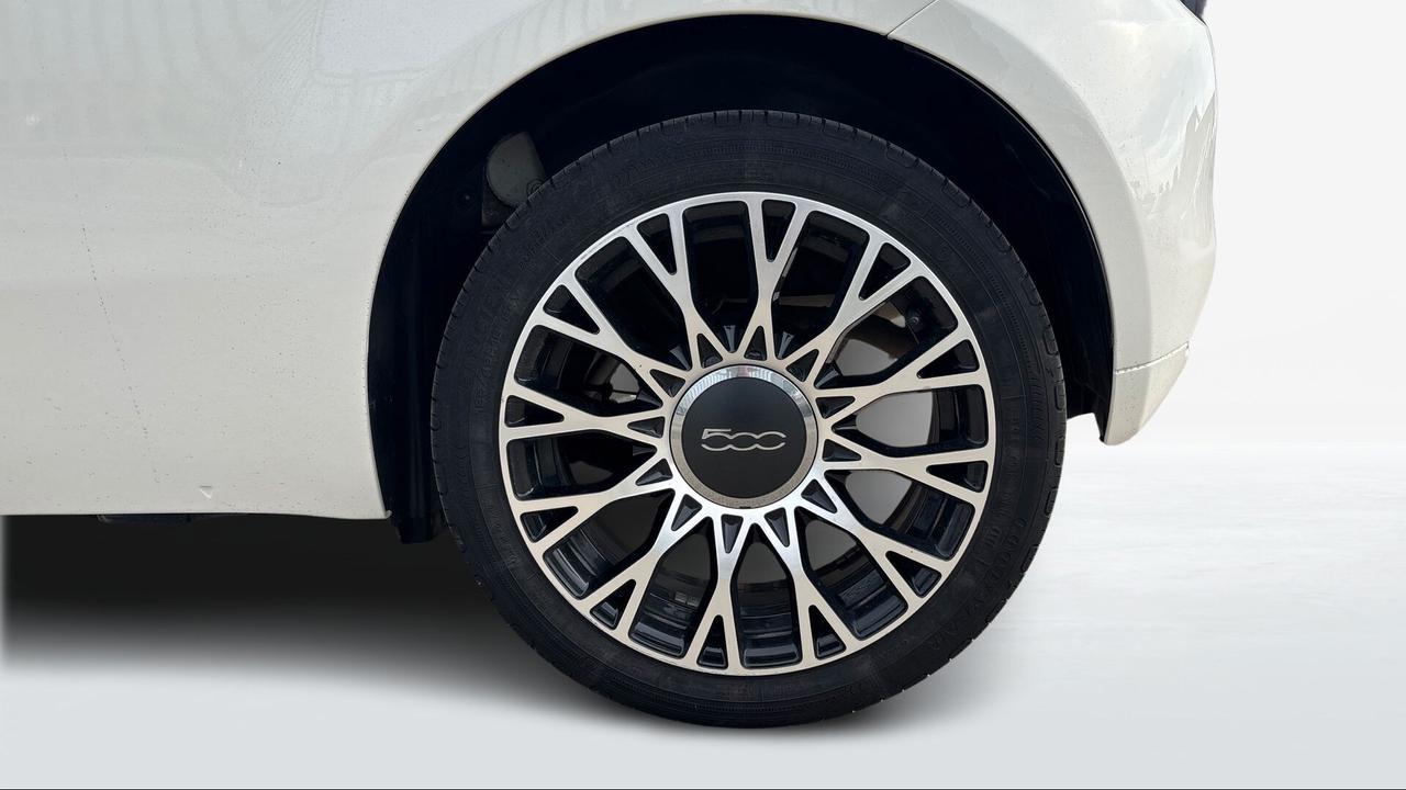 Fiat 500 C 1.0 Hybrid Dolcevita