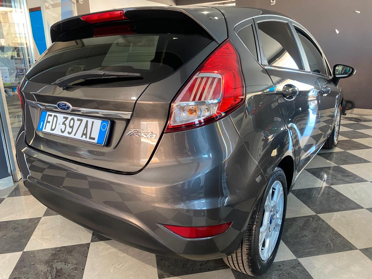 Ford Fiesta 1.5 TDCi 75CV 5 porte Titanium-2016