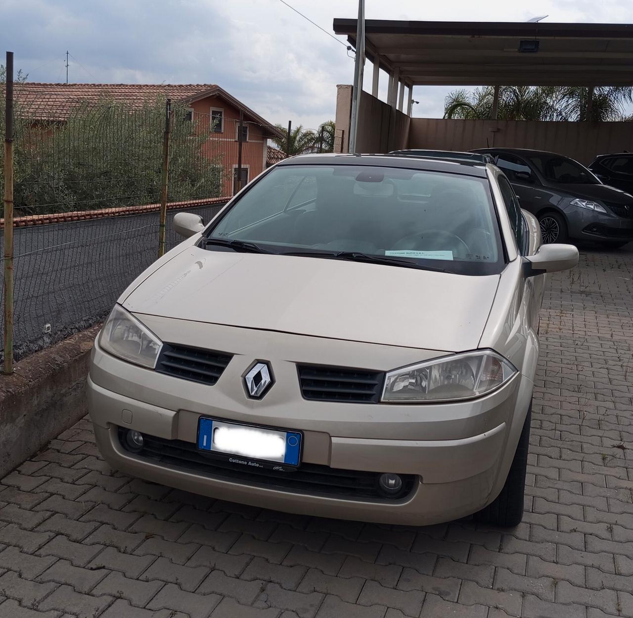 Renault Megane Mégane C-C 1.9 dCi/130CV Confort Authentique