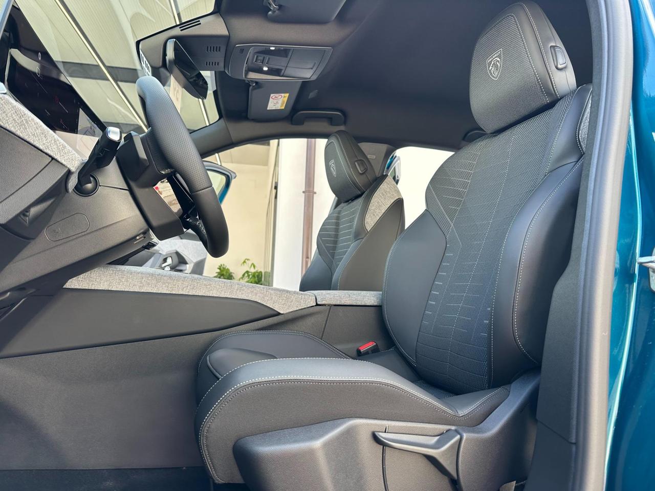 Peugeot 3008 1.2 hybrid GT 145cv e-dcs6