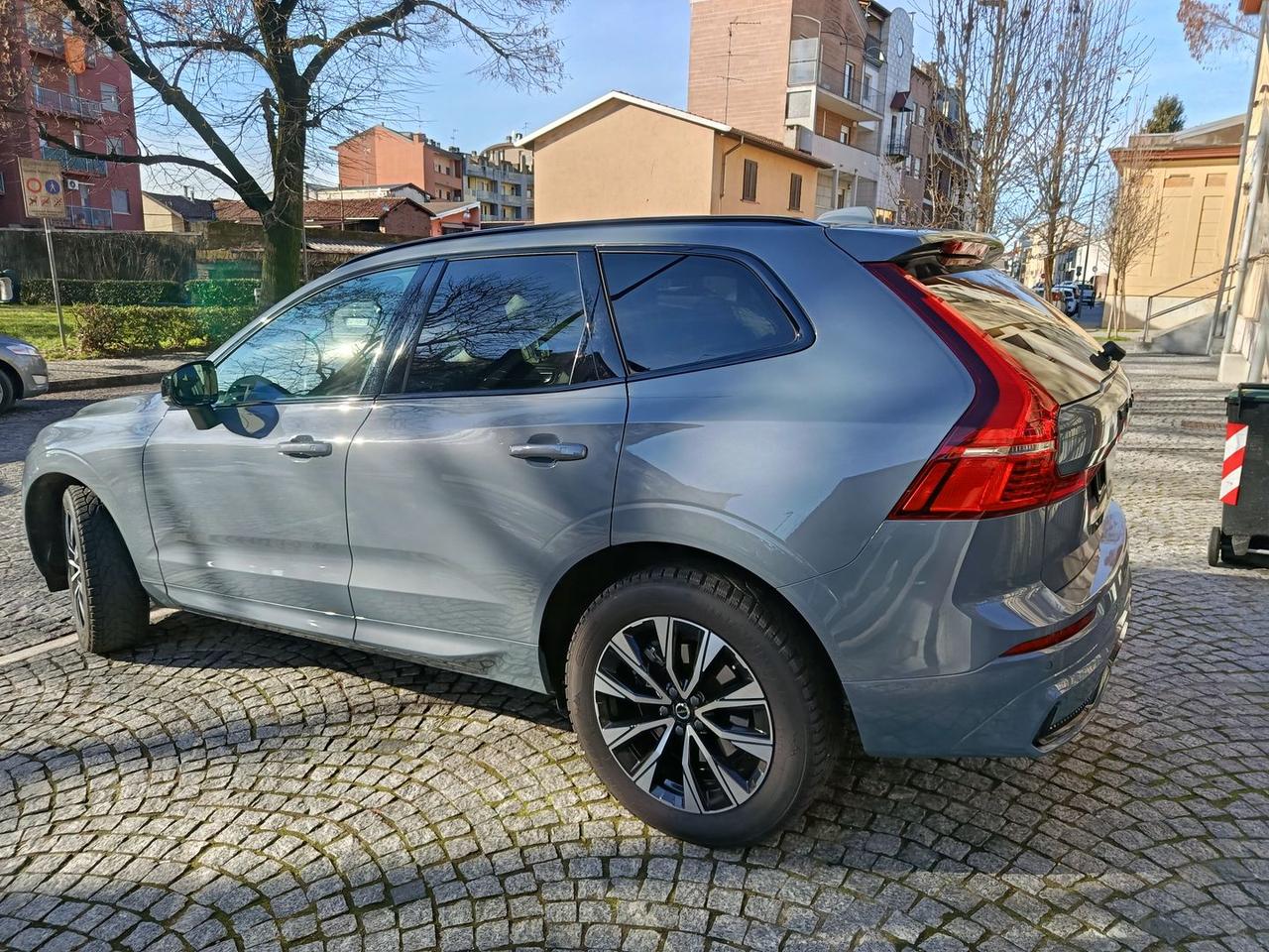 Volvo XC 60 Plus Dark 2.0 B4 MHEV #9159