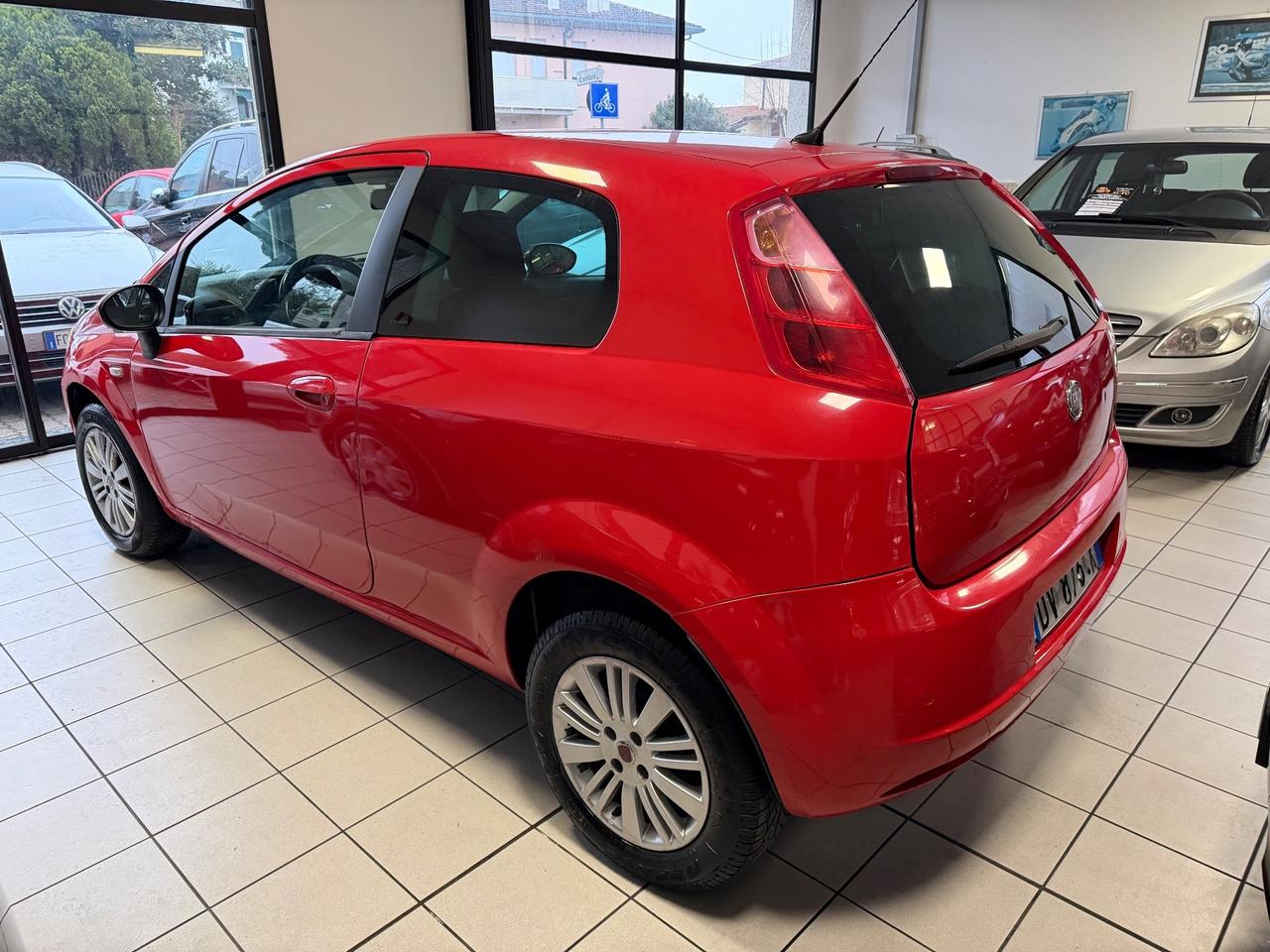 Fiat Grande Punto 1.4 3 porte Active Natural Power