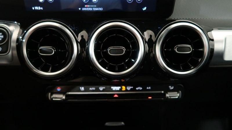 Mercedes-Benz GLB GLB 180 d Business auto # FINITURE INTERNE PELLE #