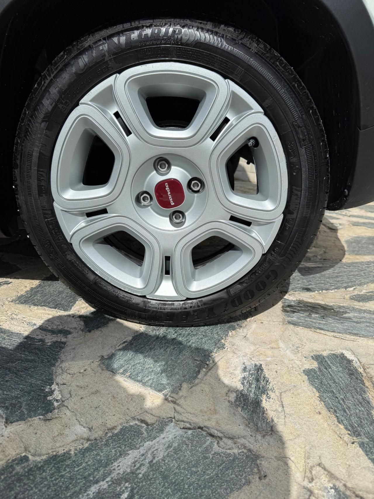 Fiat Panda 1.0 FireFly S&S Hybrid City Cross