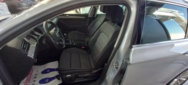 VOLKSWAGEN Passat Variant 2.0 TDI SCR EVO Business