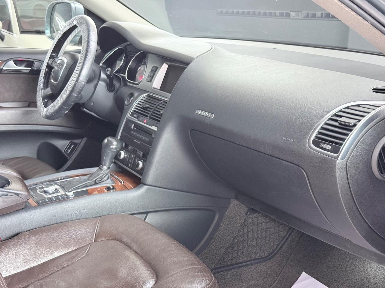 Audi Q7 4.2 V8 TDI quattro tiptronic