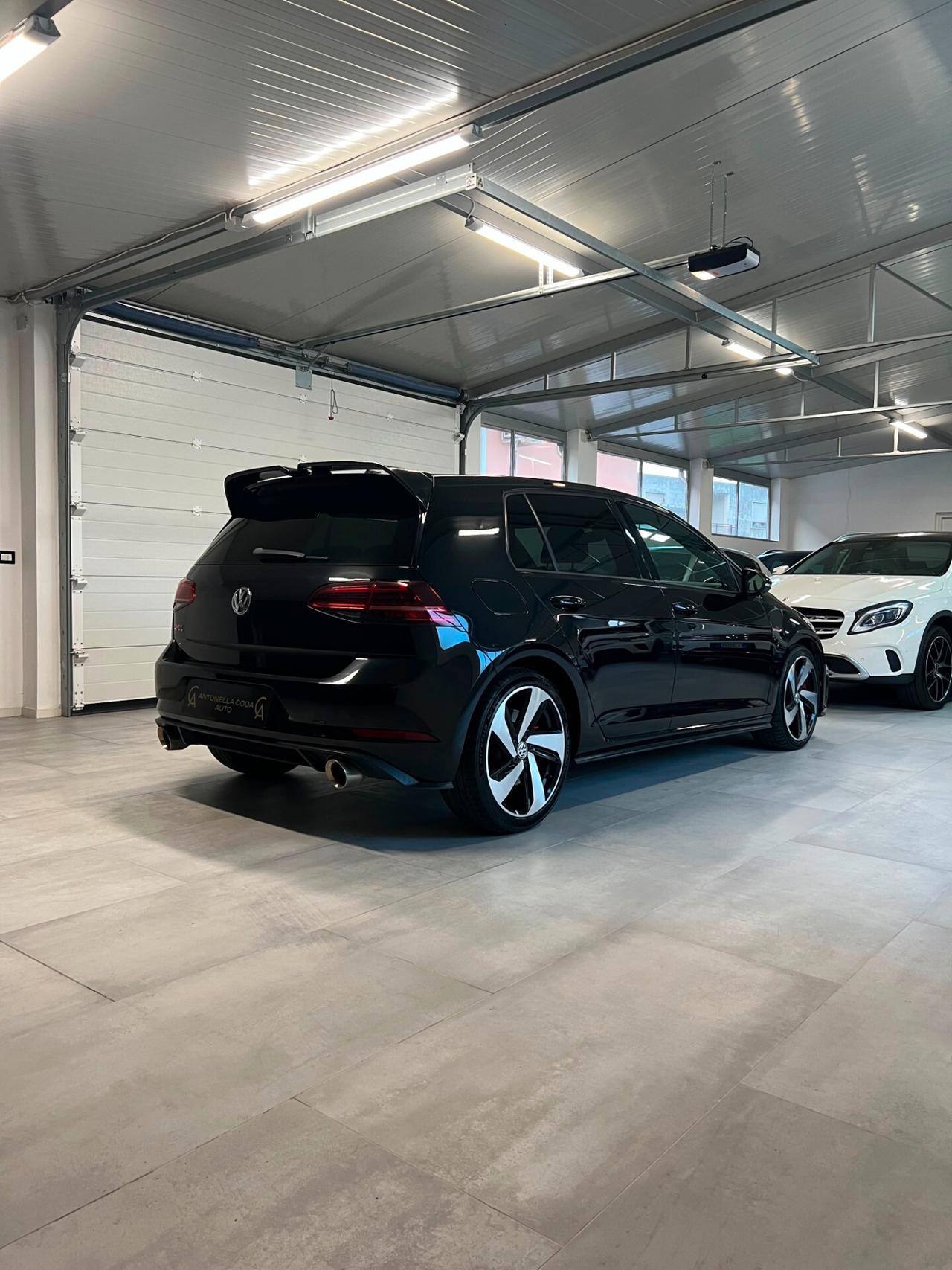 Volkswagen Golf GTI Performance 2.0 245 CV TSI 5p. BMT