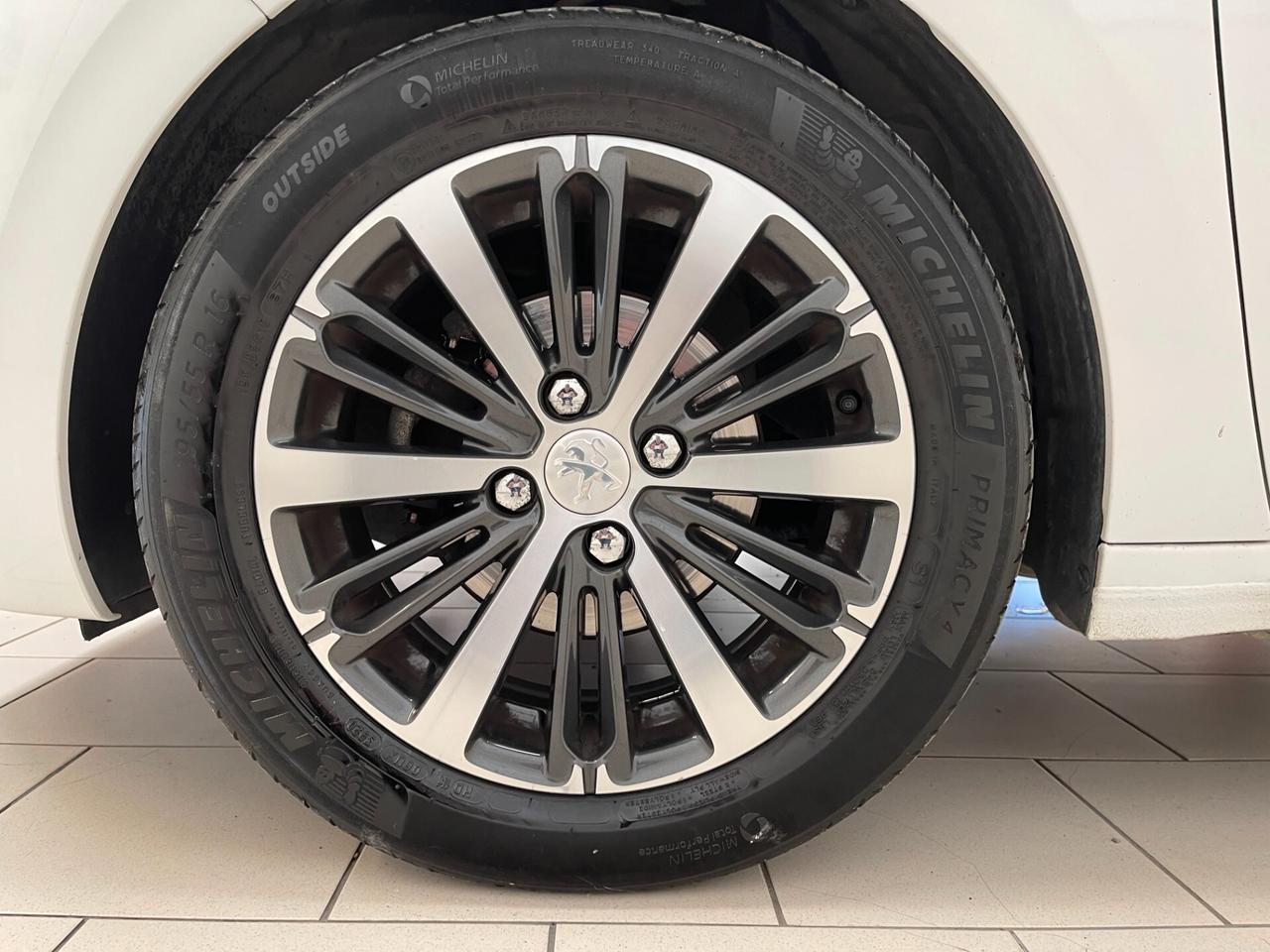 Peugeot 208 Allure 5p 1.2 GPL Originale 82cv-Ok Neopatentati-LEGGI SOTTO