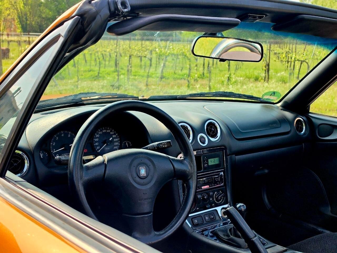 Mazda MX-5 1.6i Spyder MX5 roadster