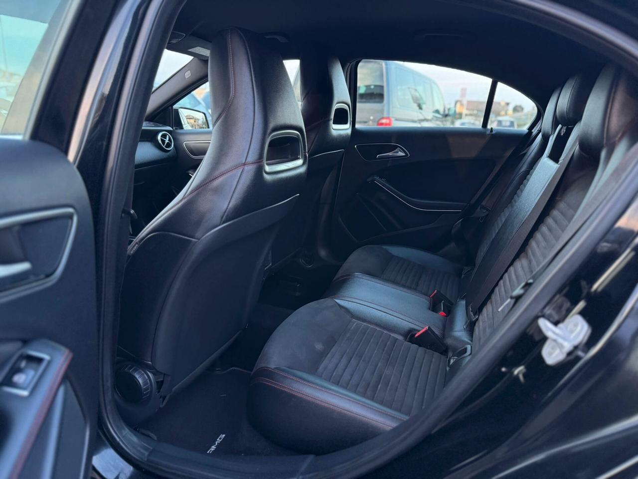 Mercedes-benz A 200 PAK AMG 70.000KM EURO6