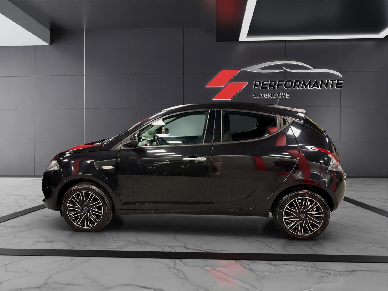 Lancia Ypsilon 1.0 firefly hybrid Silver Plus s&s 70cv