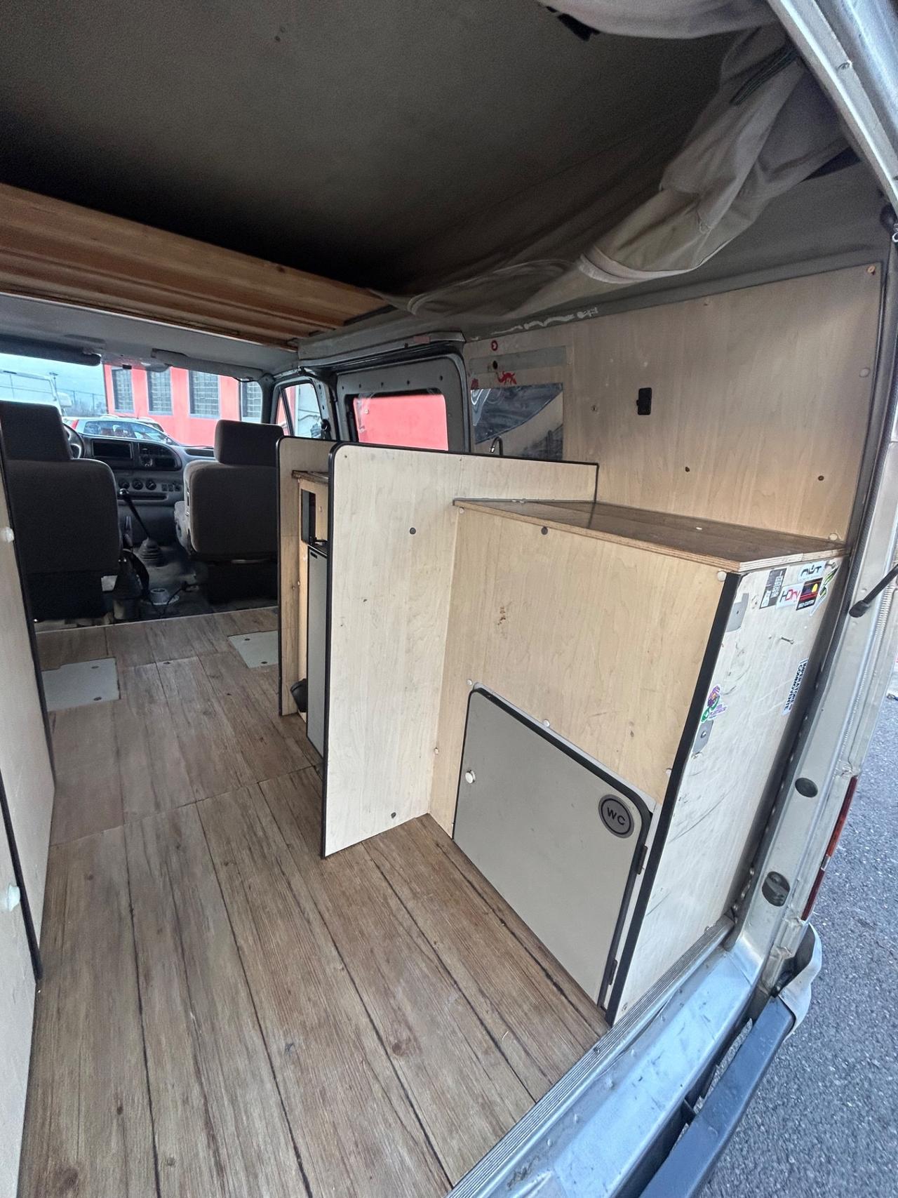 237 solari a camper puro del 2000 in saldo