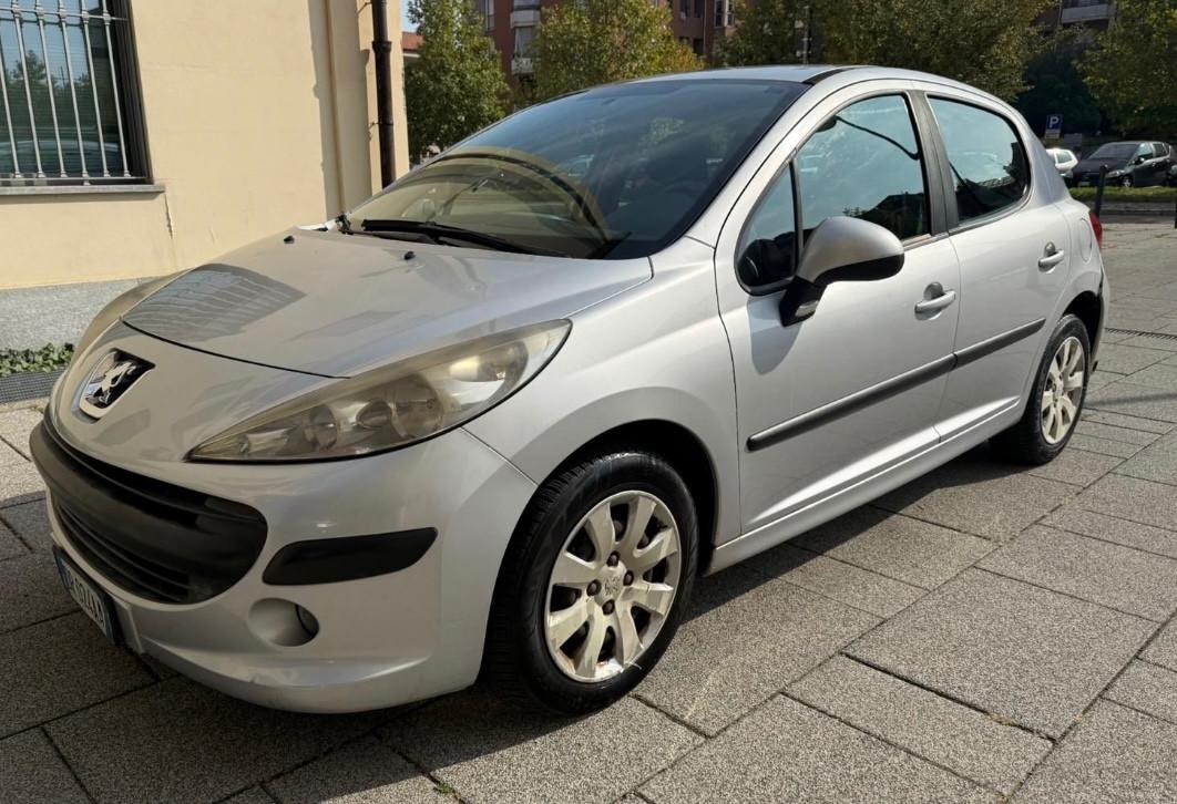 Peugeot 207 1.4 8V 75CV 5p. Energie Sport ECO GPL