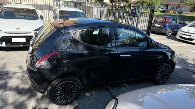 LANCIA Ypsilon 1.0 FIREFLY S&S HYBRID GOLD*24M.G.*CARPLAY*LED*TEL