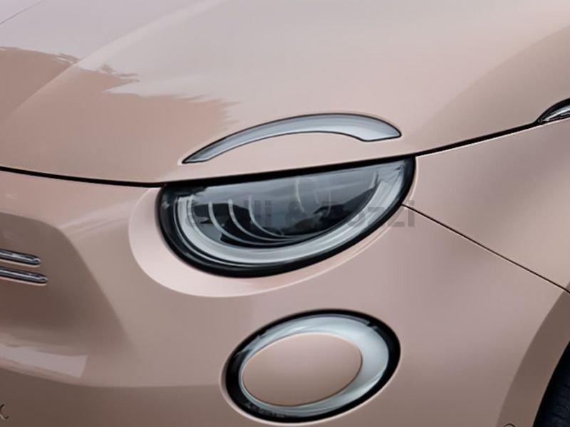 FIAT 500 500e 3+1 42 kWh La Prima