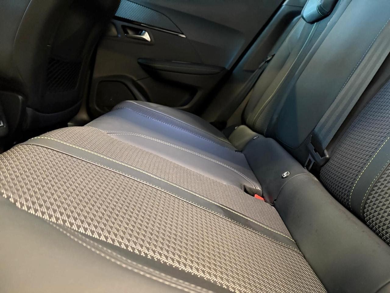 Peugeot 2008 GT PureTech 130 EAT8 TETTO SPOTICAR