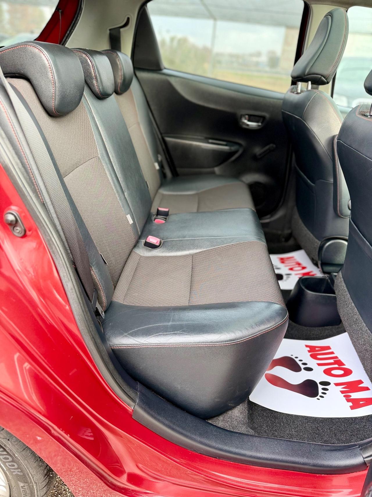 Toyota Yaris 2012 1.3 5 porte Stop & Start OK NEOPATENTATI ! ! !