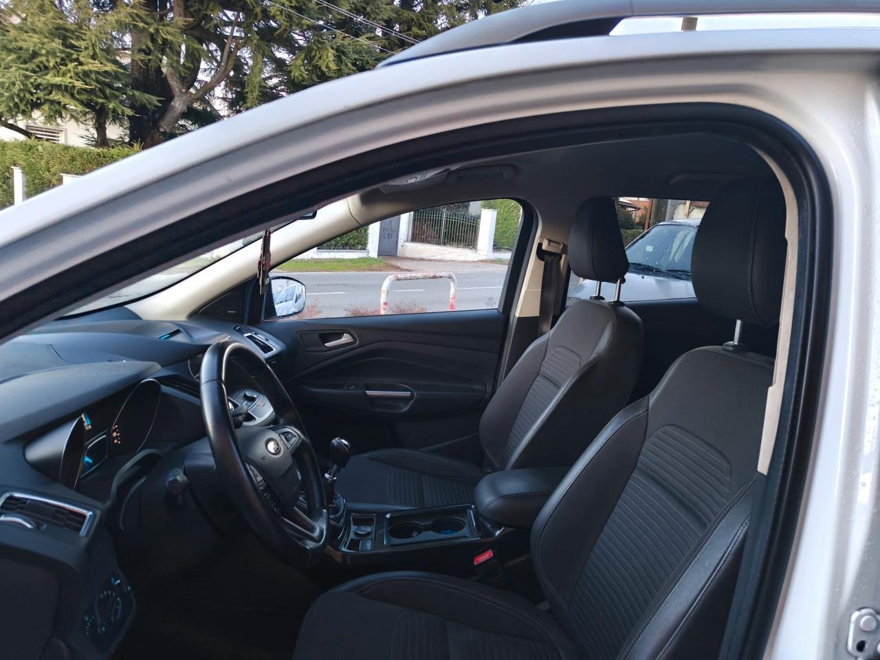 Ford Kuga 1.5 EcoBoost 120 CV S&S 2WD Titanium