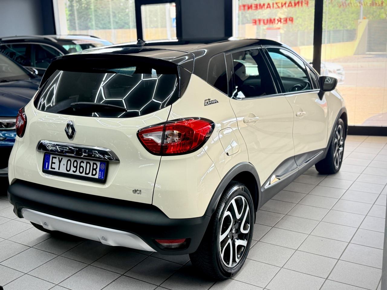 Renault Captur 1.5 dCi 8V 90 CV EDC Project Runway
