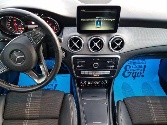 MERCEDES-BENZ GLA 200 d Automatic 4Matic Sport