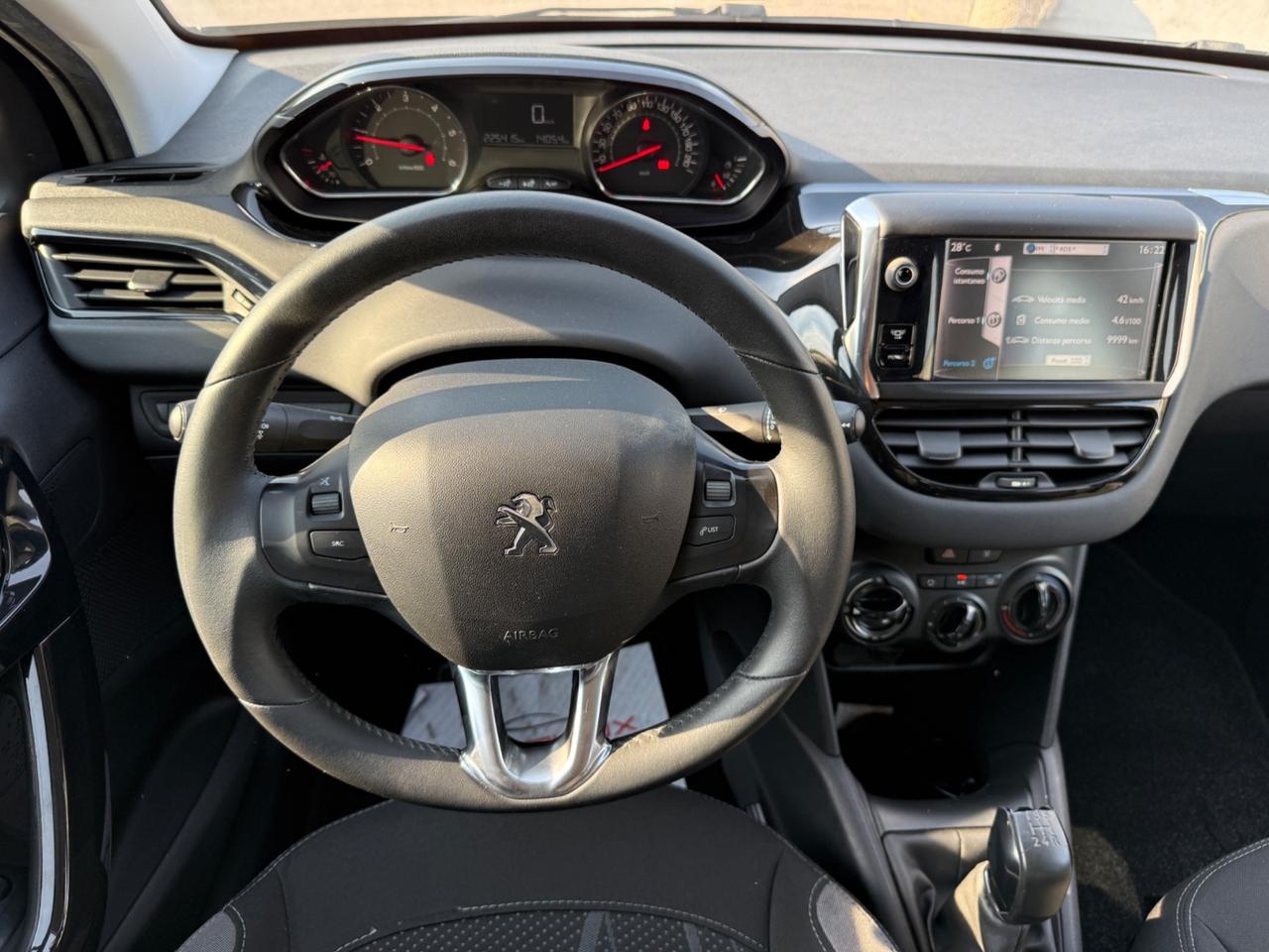 Peugeot 208 1.4 HDi 68 CV 5 porte Allure 2014