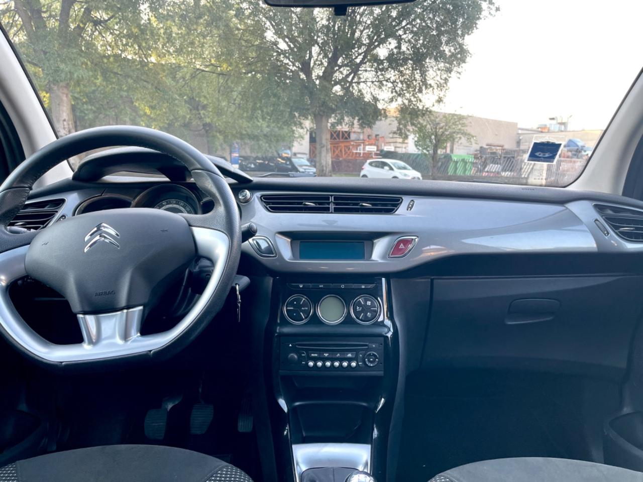 Citroen C3 1.2 VTi 82 Exclusive tetto panoramico per Neopatentati 2014
