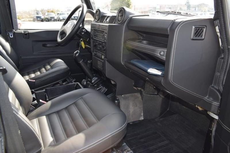 Land Rover Defender 110 2.4 TD4 CREW CAB