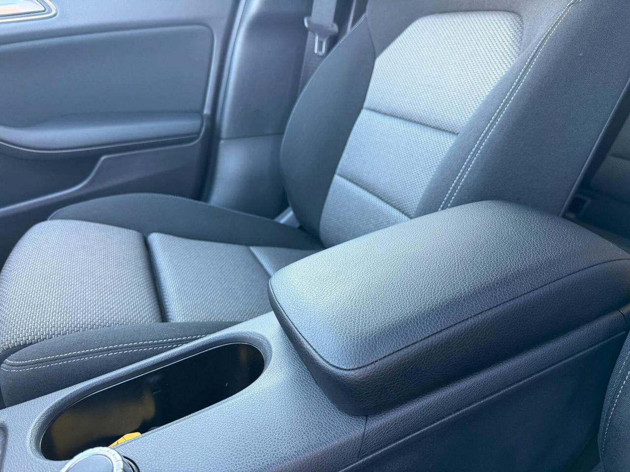 Mercedes-benz GLA 180 d Automatic Business