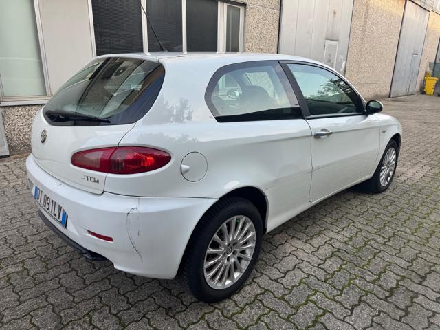 ALFA ROMEO 147 1.9 JTD (120) 3 porte Distinctive