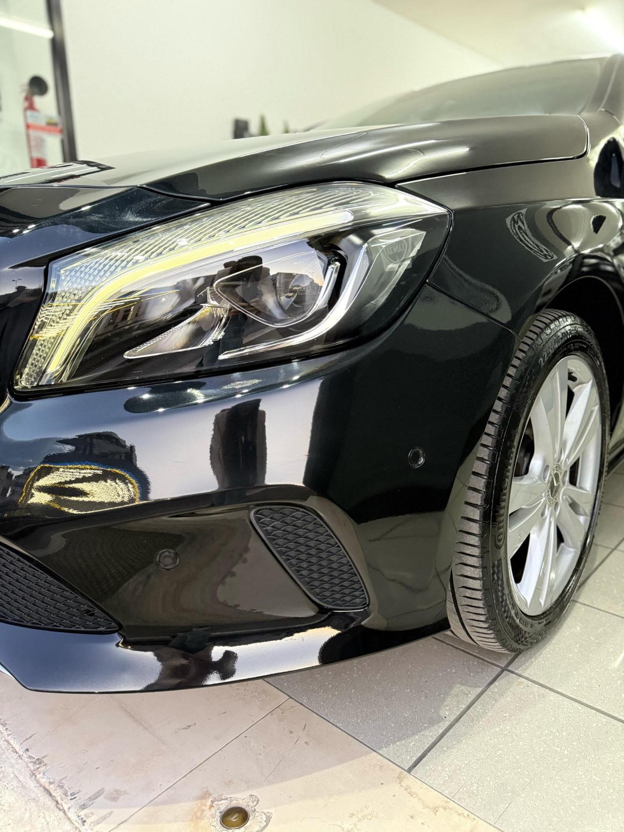 Mercedes-benz A 180 d Premium