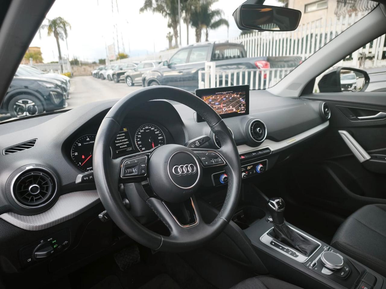 AUDI Q2 30TDI STronic Business