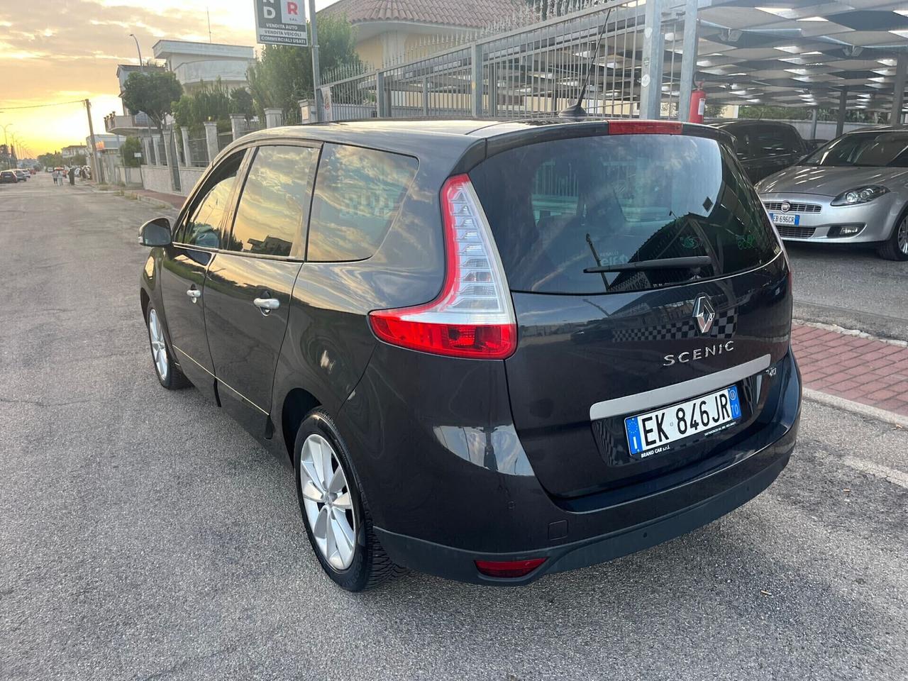 Renault Scénic X-Mod 1.6 dCi Luxe 7 posti Unipro 2011