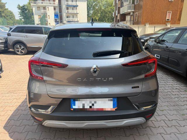 RENAULT Captur Plug-in Hybrid E-Tech 160 CV Techno