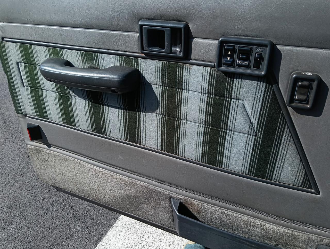 Toyota Land Cruiser II 2.4 turbodiesel SW LJ70 LX