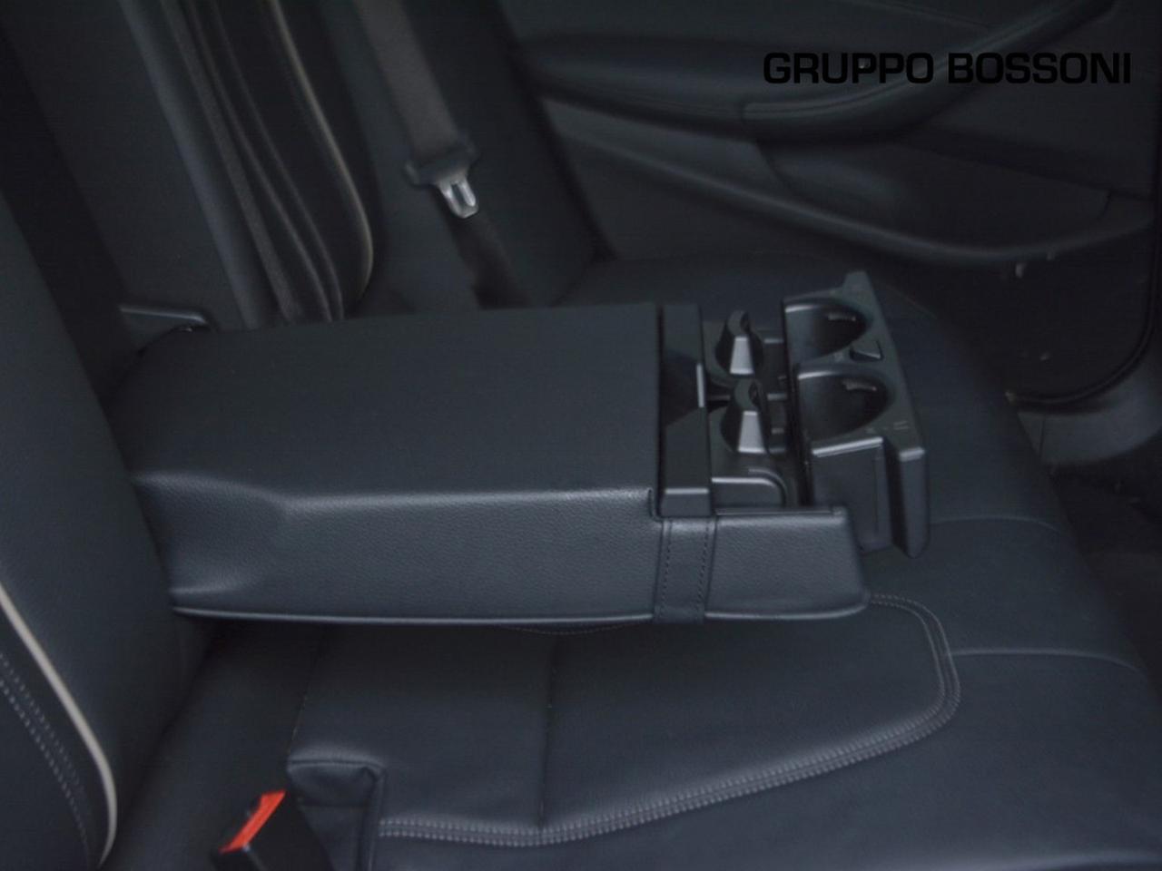 BMW Serie 5 touring 518d mild hybrid 48v luxury steptronic