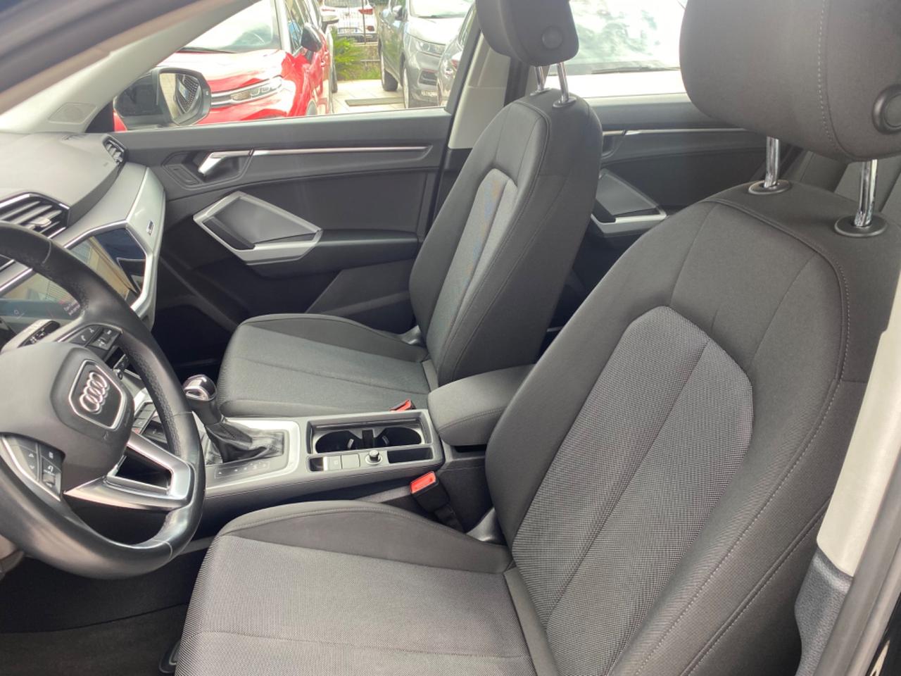 Audi Q3 35 TDI S tronic line edition